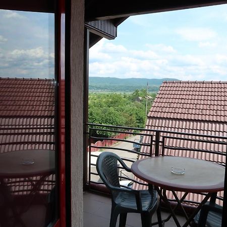 Pensiunea Arthur Râmnicu Vâlcea Dış mekan fotoğraf